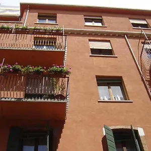Alloggi Agli Artisti Pensión Venecia