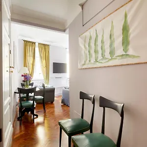 Apartahotel Palazzo Salviati By Varental