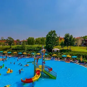 **** Resort Belvedere Village Itália